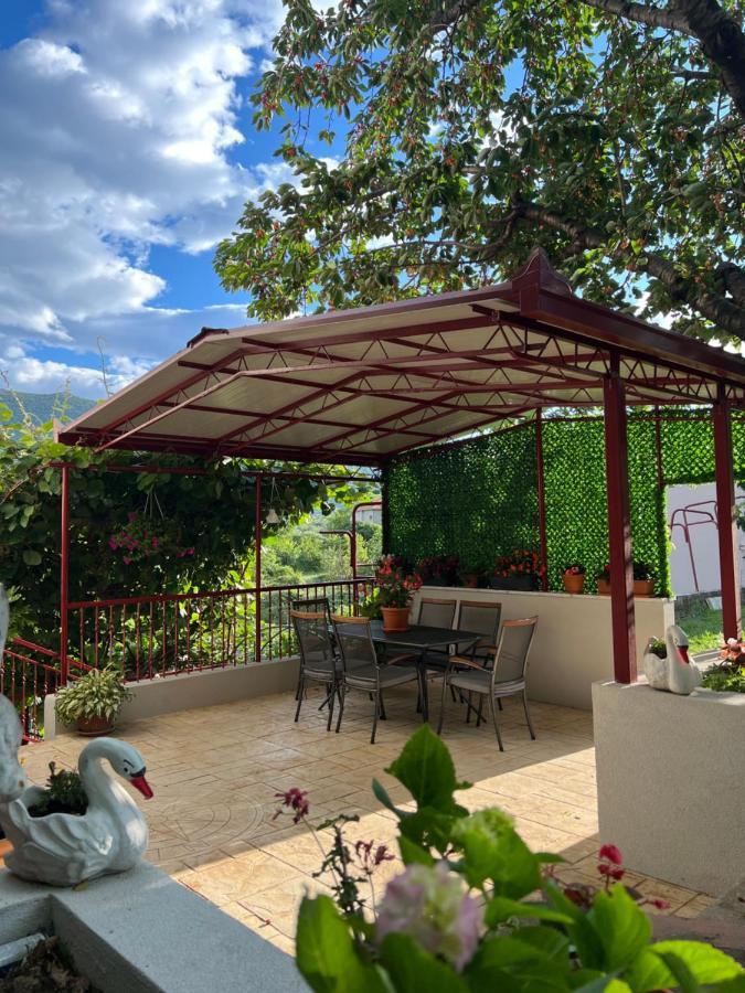 Apartament Green Valley Omiš Buitenkant foto