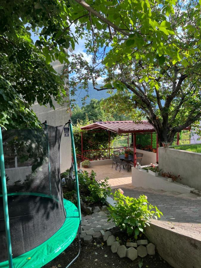Apartament Green Valley Omiš Buitenkant foto